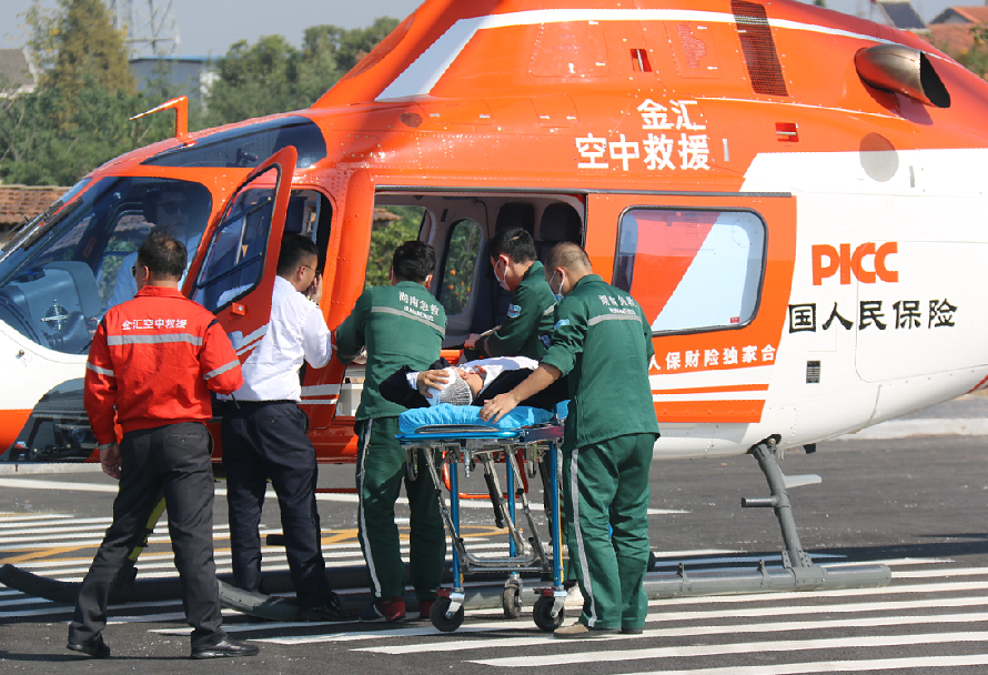 常德市湘北汽車(chē)運(yùn)輸有限公司,常德包車(chē)客運(yùn),常德旅游服務(wù),校車(chē)服務(wù)